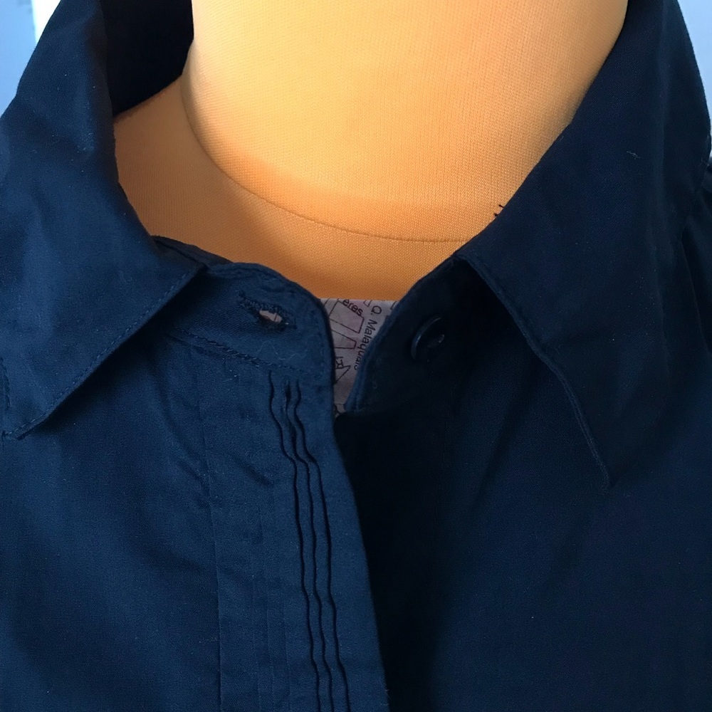 𝅺Old Navy perfect fit blouse with French cuffs szM - Picture 3 of 5
